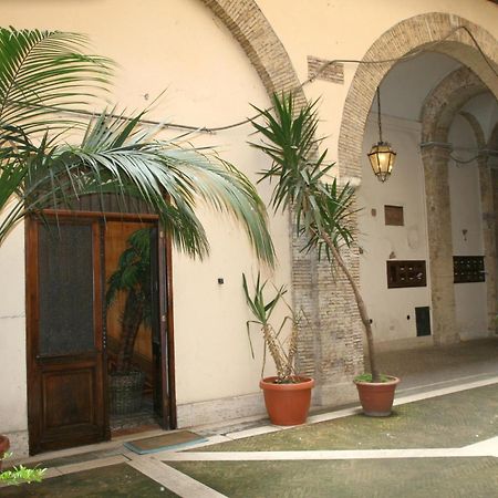 Navona Gallery Suites Roma Exterior foto